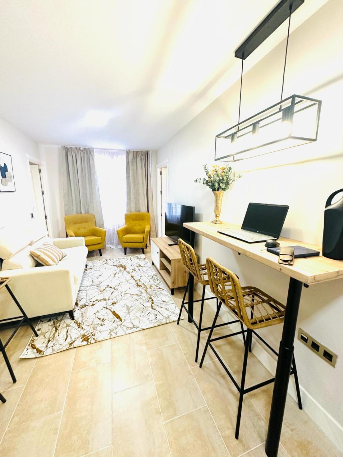 Apartamentos Puente Romano Suites Mérida Extérieur photo