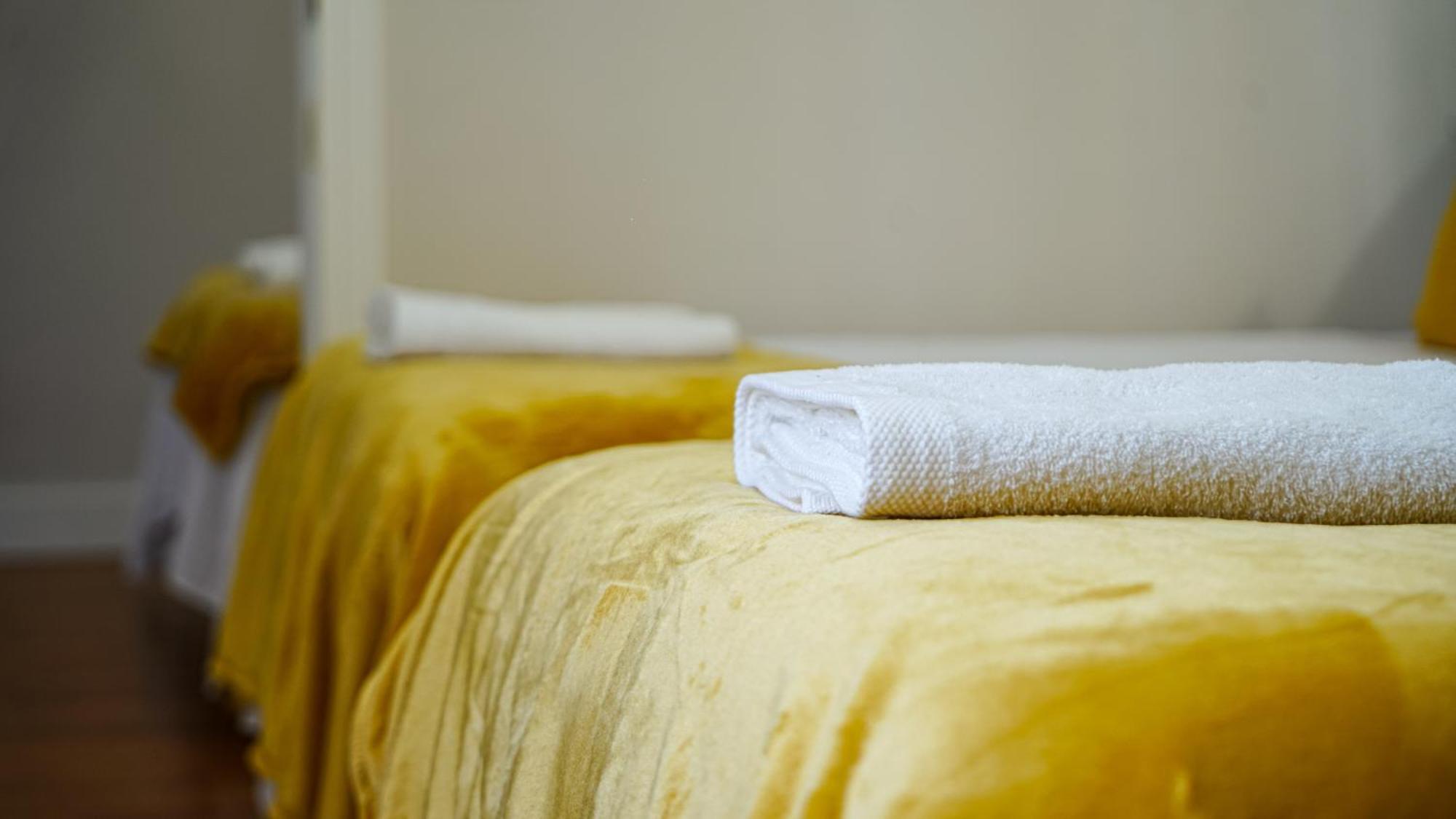Apartamentos Puente Romano Suites Mérida Extérieur photo