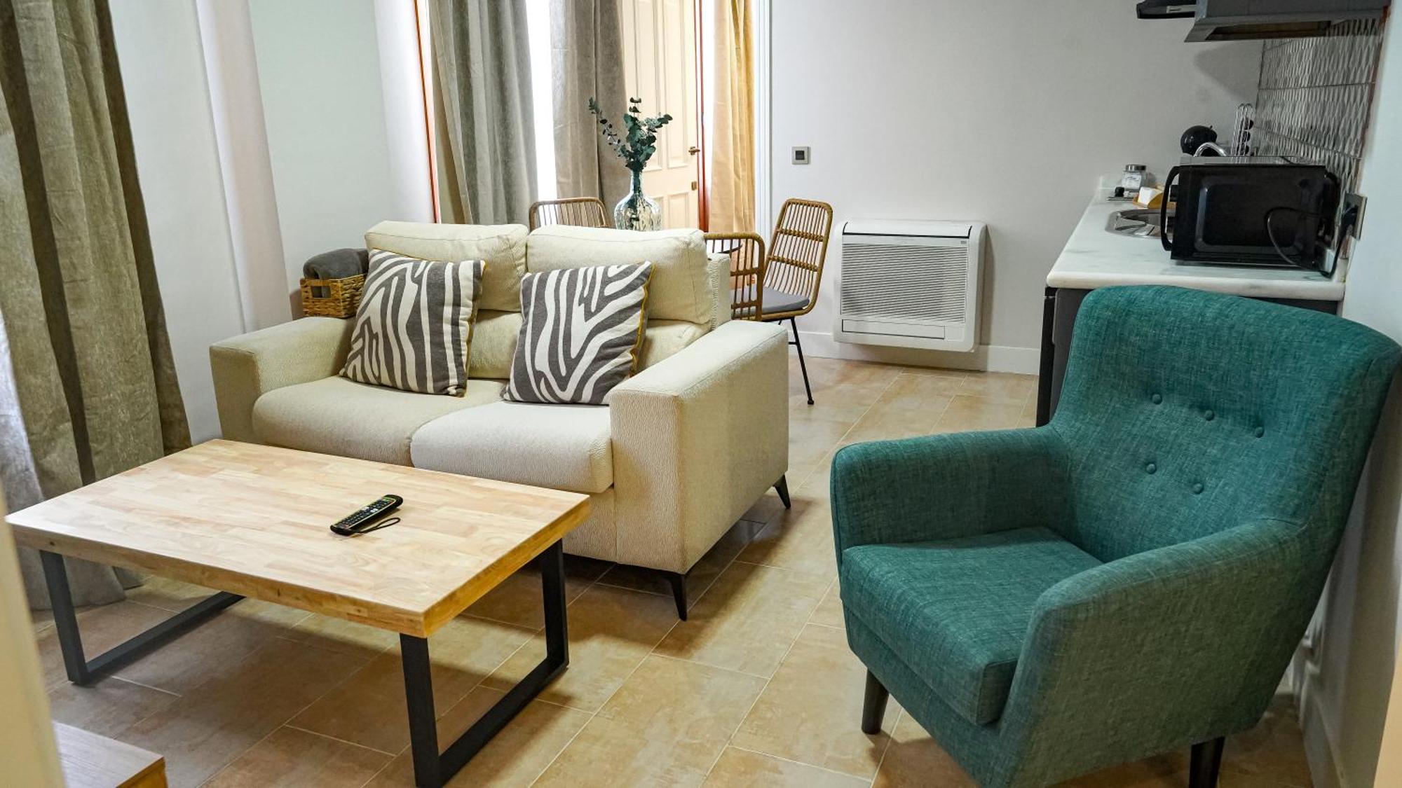 Apartamentos Puente Romano Suites Mérida Extérieur photo