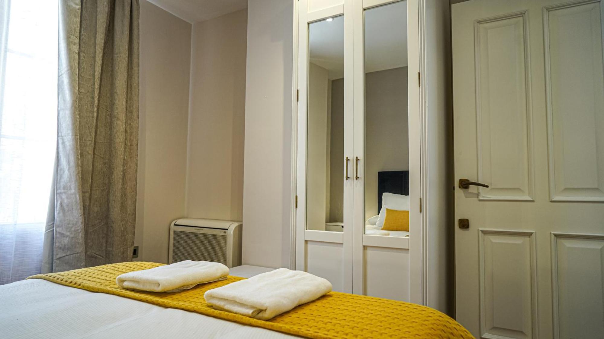 Apartamentos Puente Romano Suites Mérida Extérieur photo