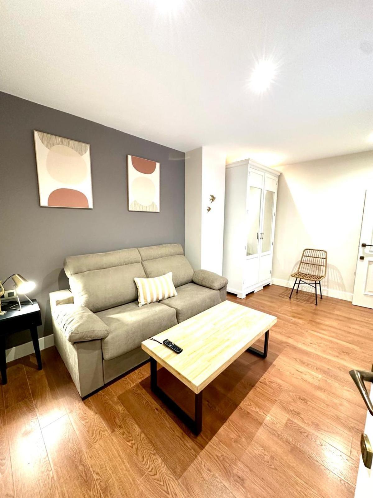 Apartamentos Puente Romano Suites Mérida Extérieur photo